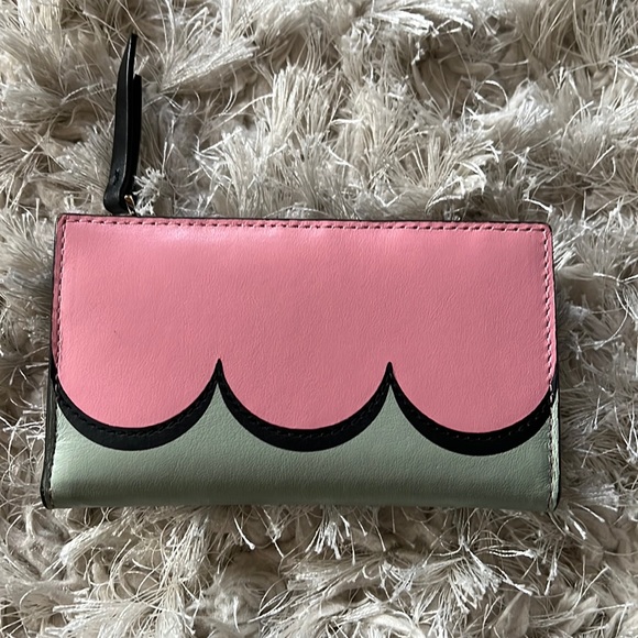 Kate Spade Pink and Green Scallop Wallet - Picture 2 of 6
